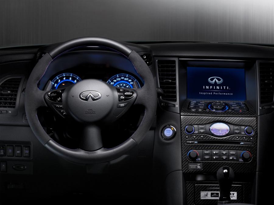  Infiniti FX50 S Sebastian Vettel Edition 2011 года  (фото 70 из 74)